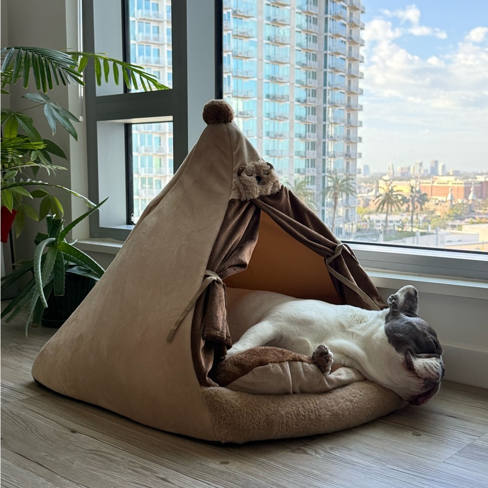 Dog bed teepee